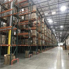 Nagy teherbírású fém állványok